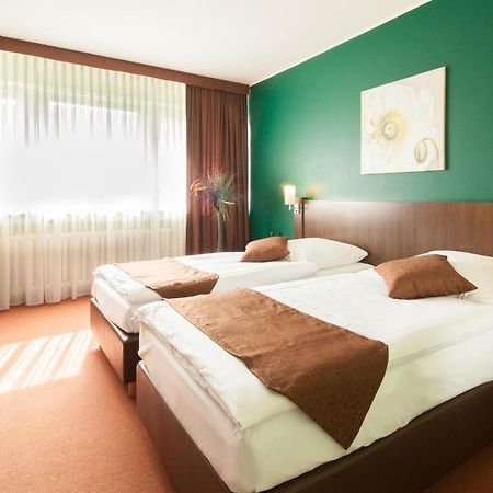 Hotel Mondial Langenfeld  Eksteriør billede