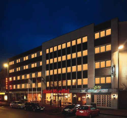 Hotel Mondial Langenfeld  Eksteriør billede